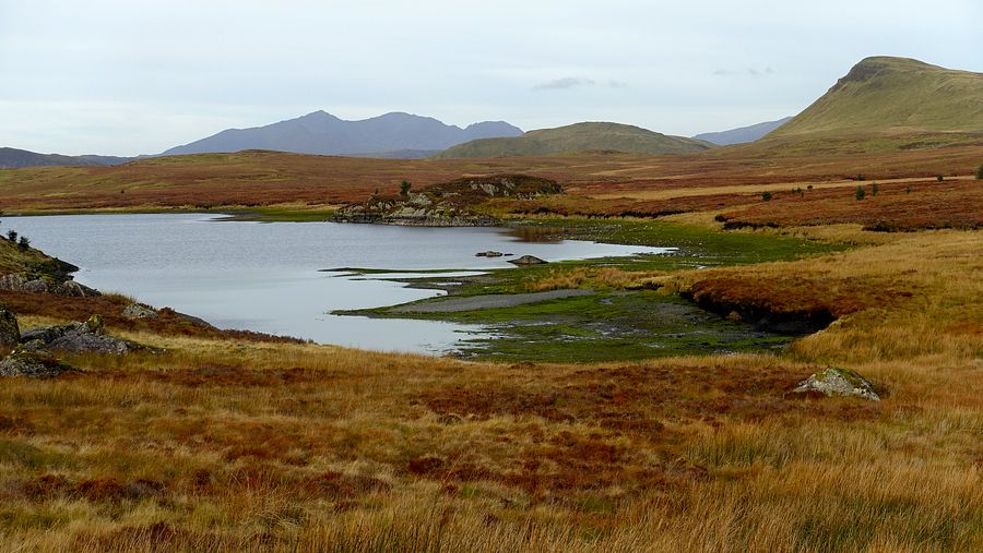 Approaching Llyn Bowydd on the quarry track