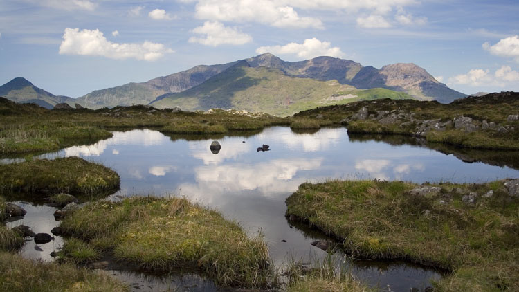 Snowdon Horseshoe and pool on Yr Arddu Snowdon Horseshoe and pool on Yr Arddu