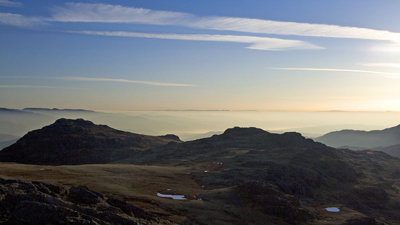 Inversion beyond Pike o'Blisco (Ingleborough far right on horizon)