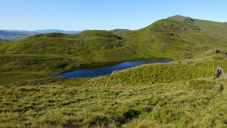 Descending Moel Dyrnogydd