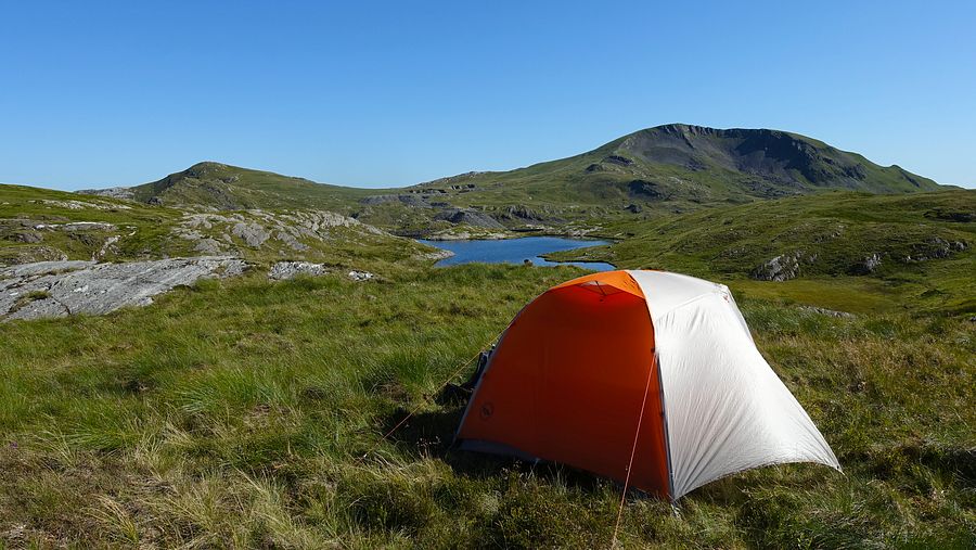 Pitch above Llyn Cwm-corsiog