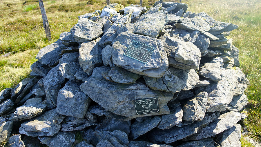 Memorial cairn on Tarren Cwm-ffernol